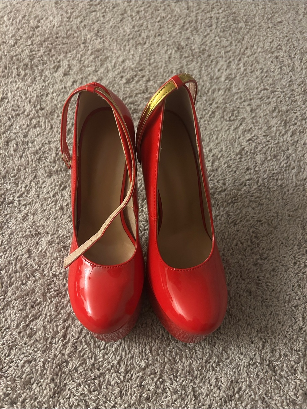 Red Patent Round-Toe Women’s Pumps with Ankle Strap